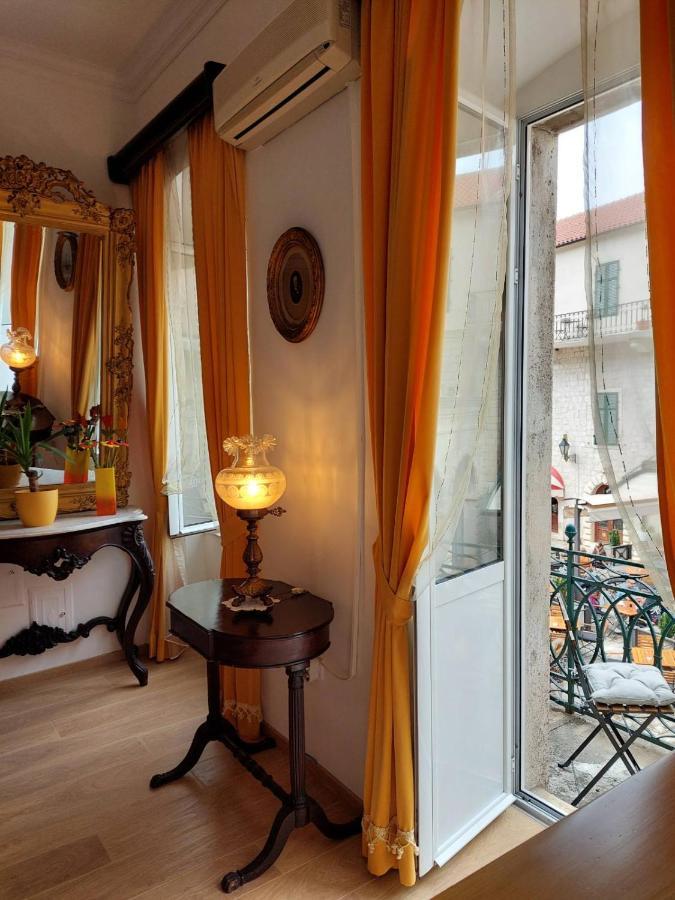 Main Square View Apartment Котор Екстериор снимка
