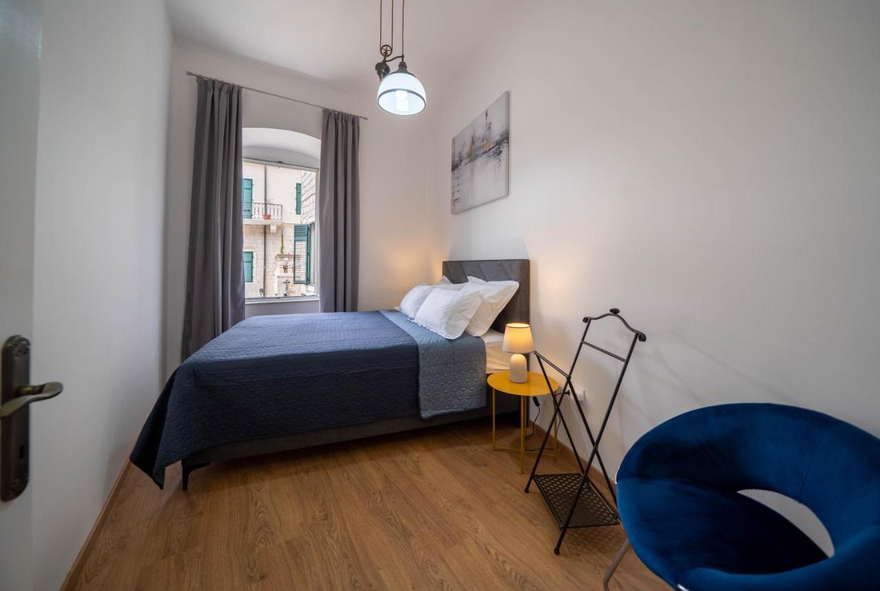 Main Square View Apartment Котор Екстериор снимка