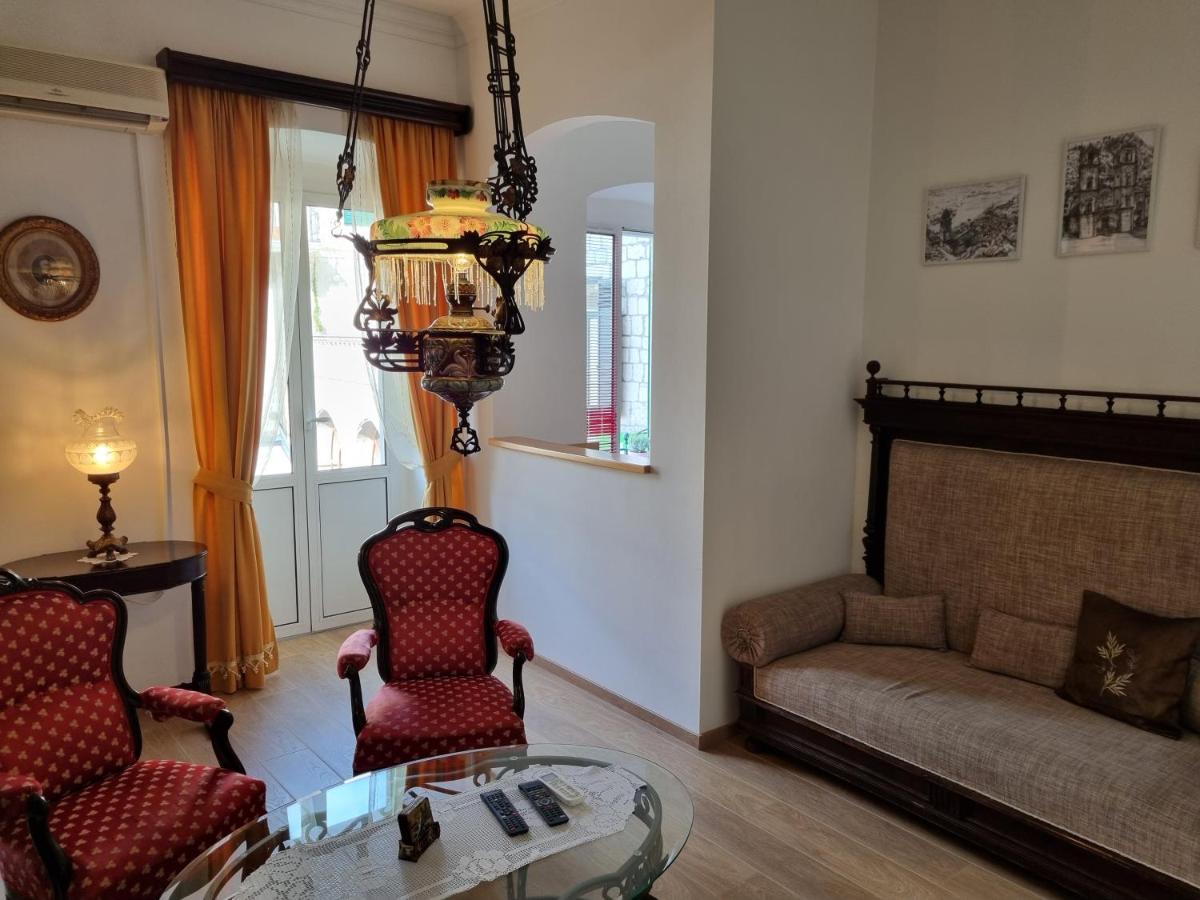 Main Square View Apartment Котор Екстериор снимка